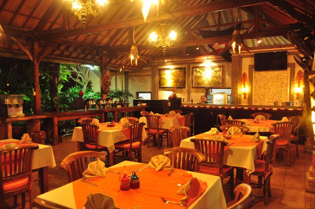 Kusnadi Hotel Legian Exterior foto